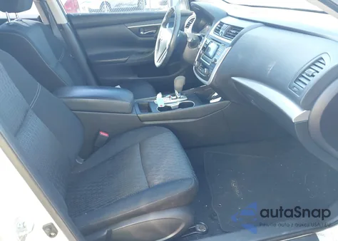 2016 Nissan Altima 2.5 Sv z USA, uszkodzony, nr VIN 1N4AL3AP2GC113147